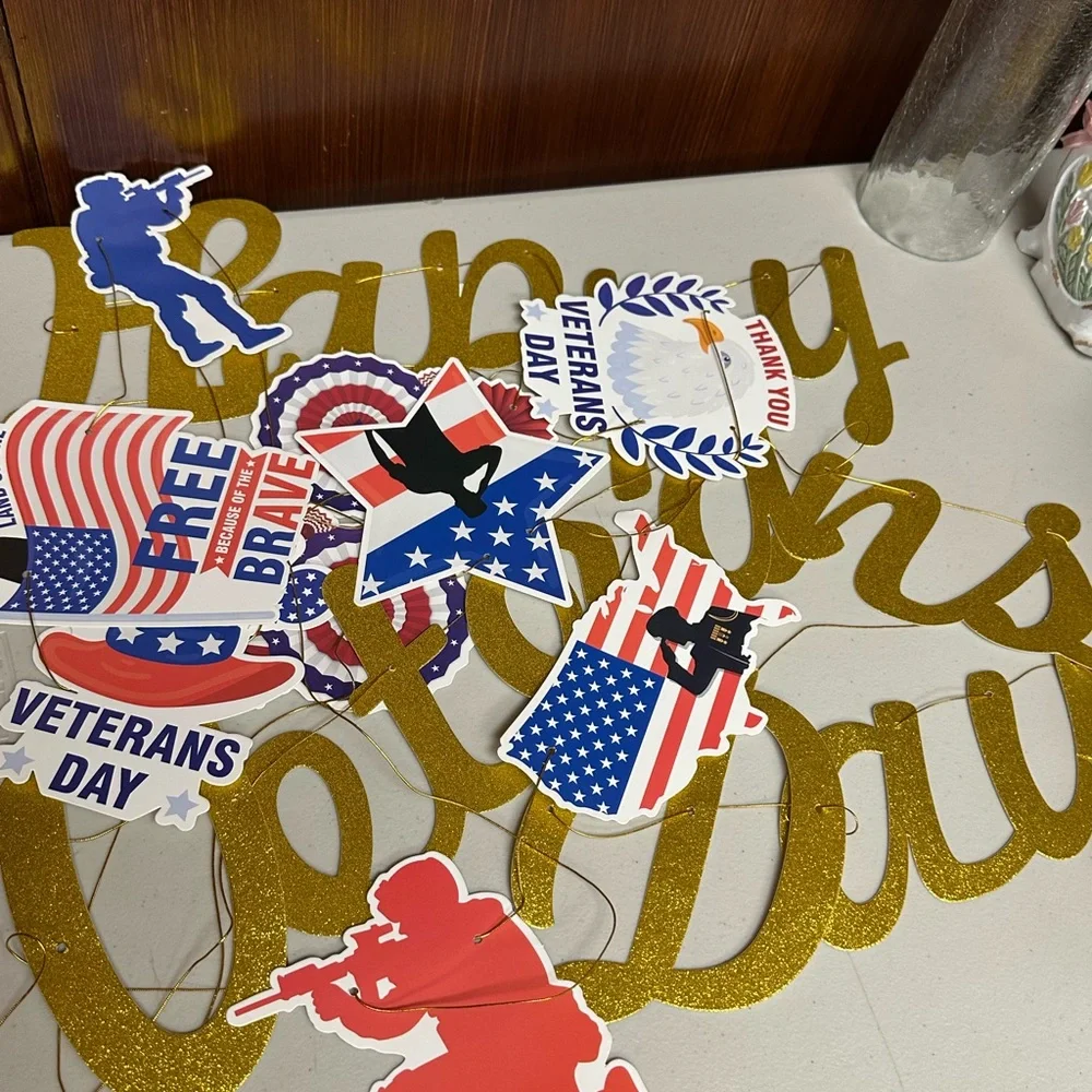 Patriotic Americans Happy Veterans Day Banner